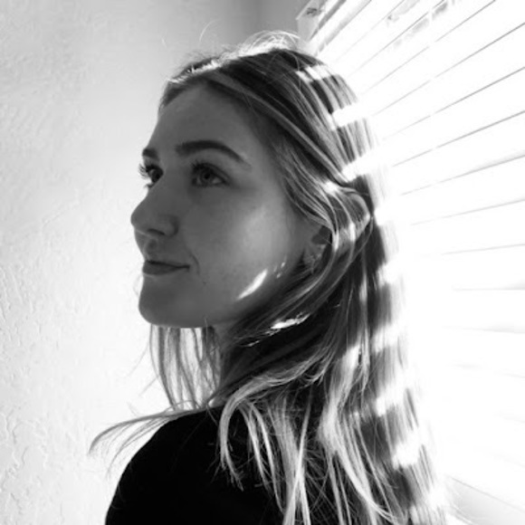 Meet your Posher, Ashton - Picture 1 of 1